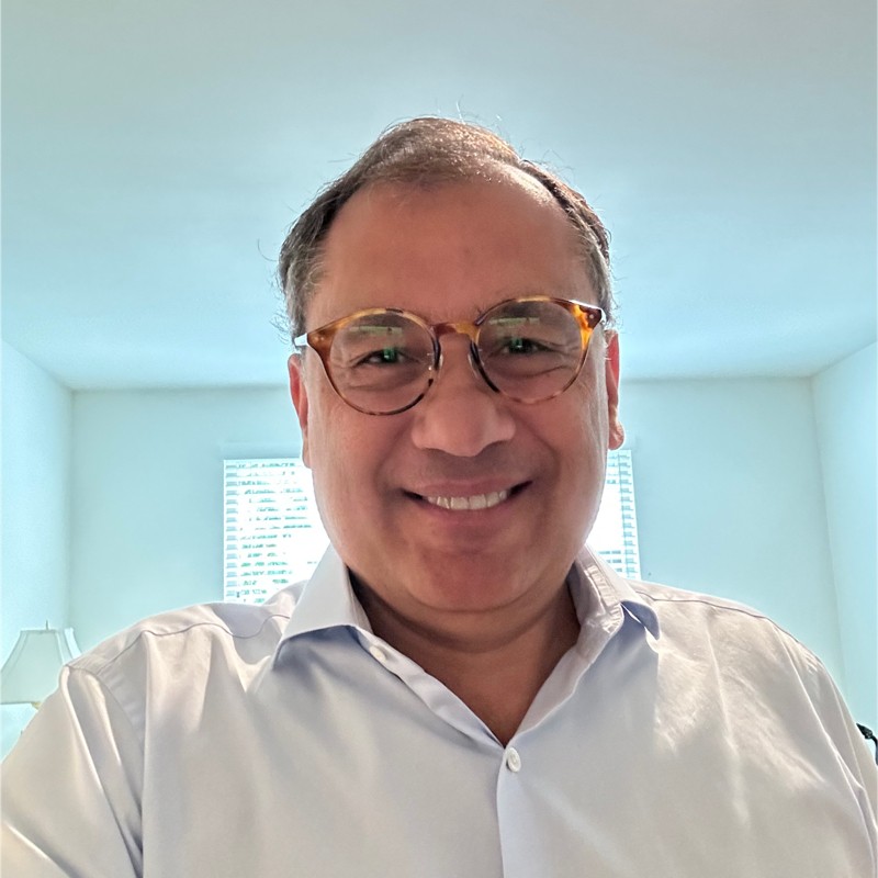 Ali Raheem, Directeur général